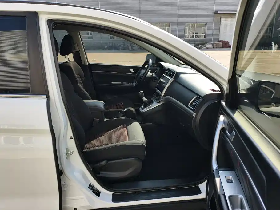 Haval M6 — миниатюра 8