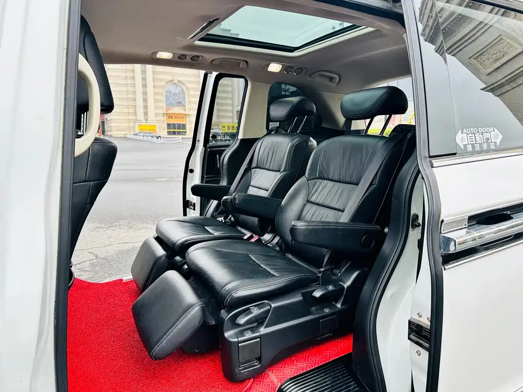 Honda Elysion — миниатюра 23