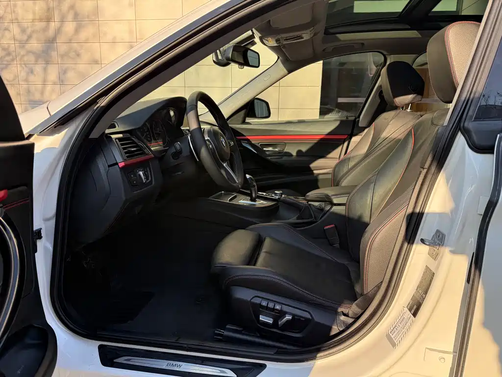 BMW 3 Series GT 3 GT 2016 320i