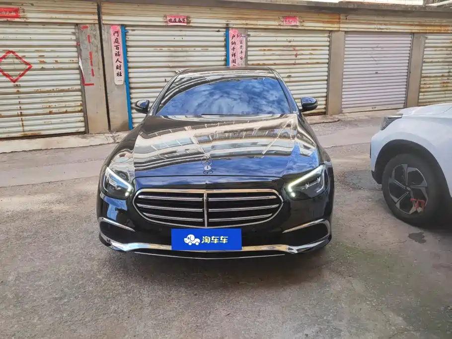 Mercedes-Benz E-Class — миниатюра 2