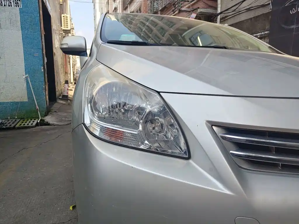 Toyota Verso — миниатюра 7
