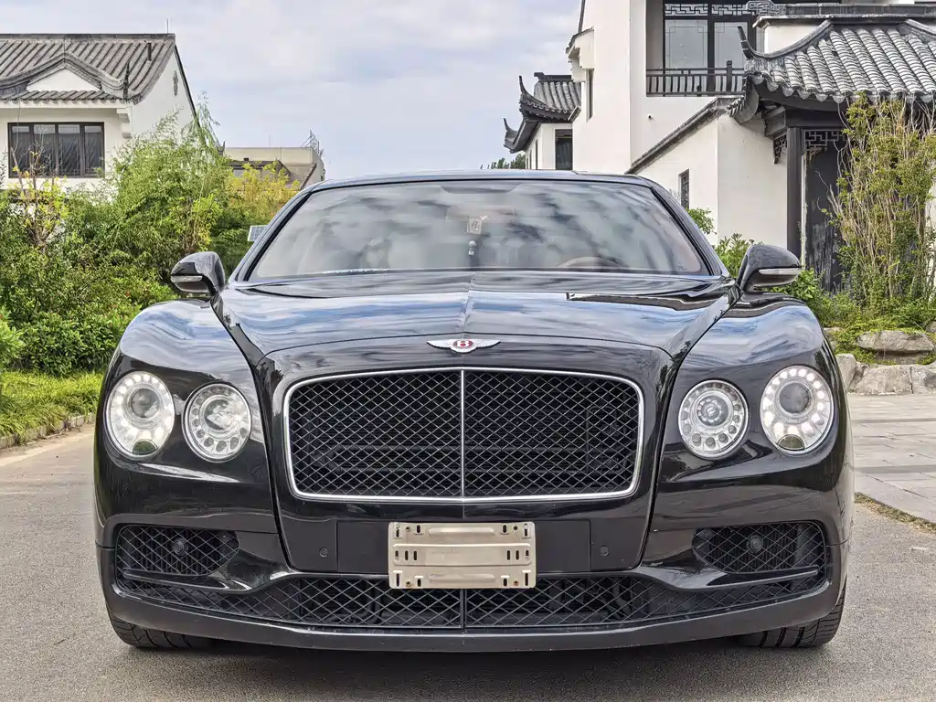 Bentley Flying Spur — миниатюра 2