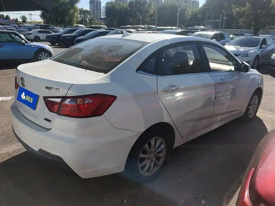 Changan V7 — миниатюра 3