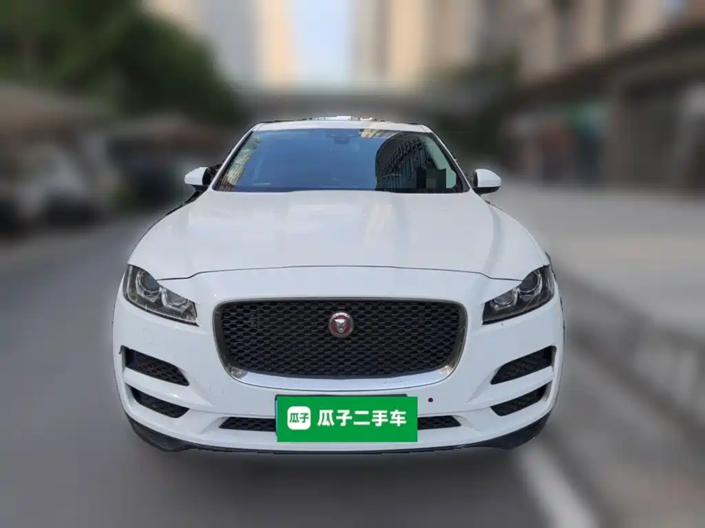 Jaguar F-PACE — миниатюра 2