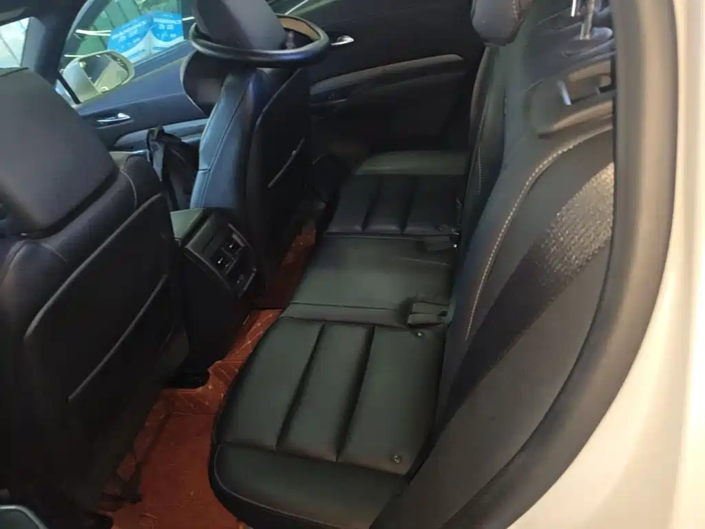 Cadillac XT4 — миниатюра 17