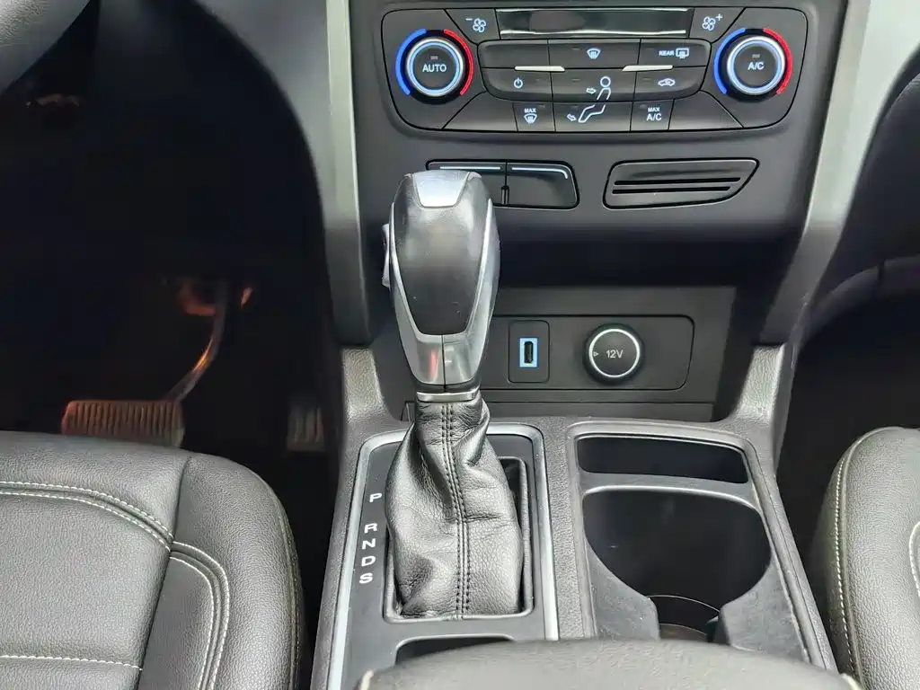 Ford Kuga — миниатюра 13