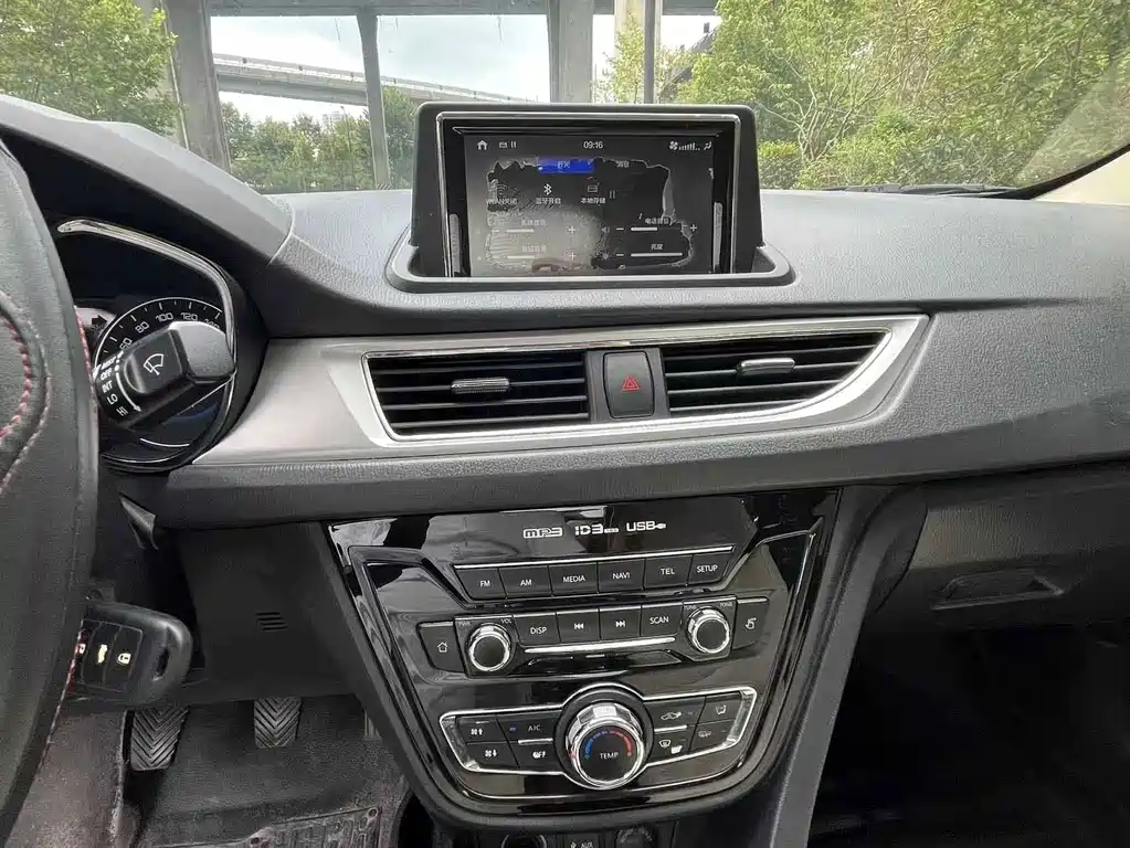 Changan V7 — миниатюра 3