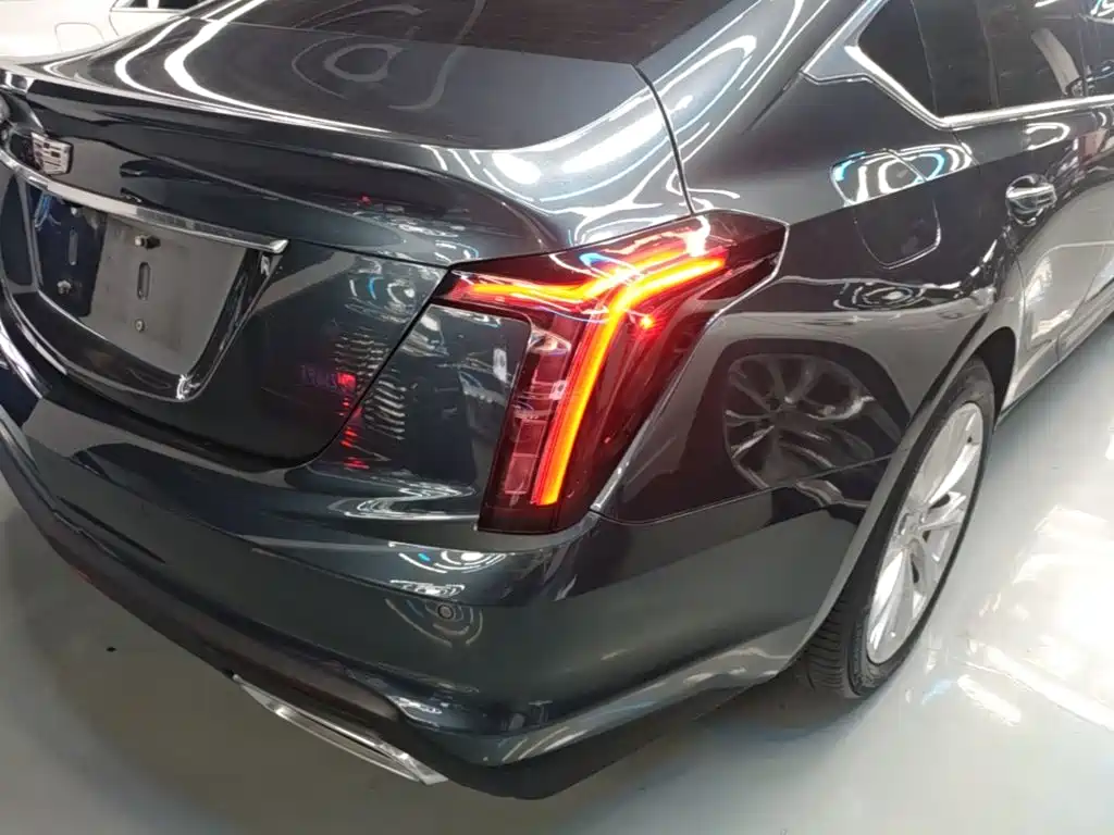 Cadillac CT5 — миниатюра 8