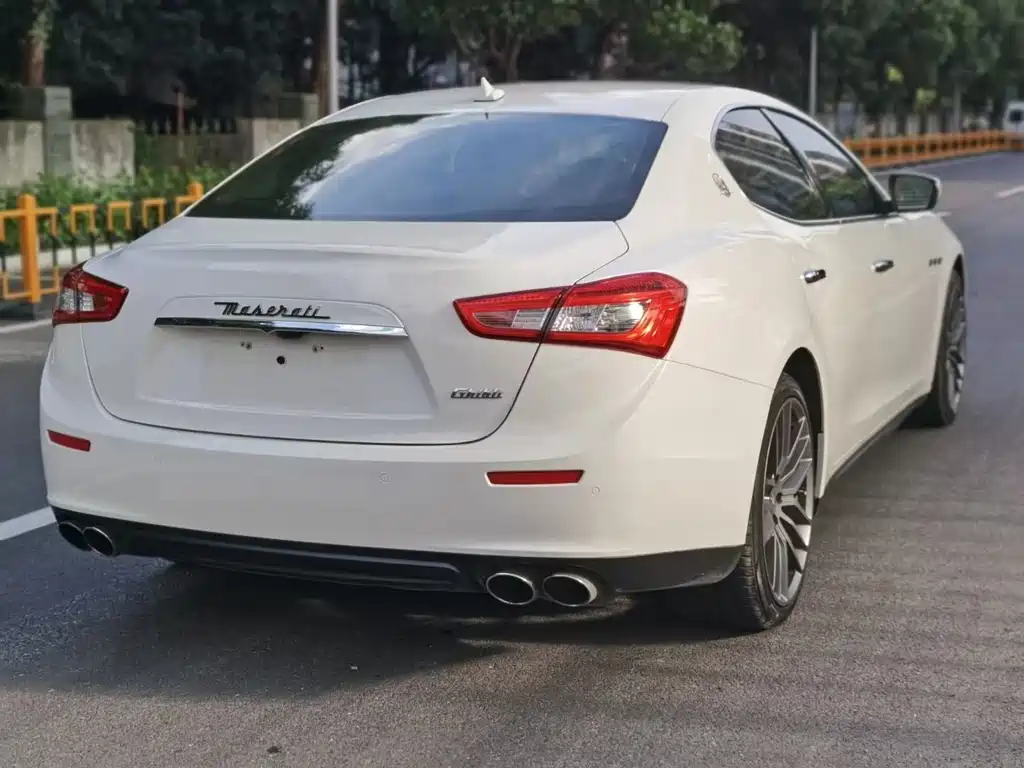 MASERATI GHIBLI