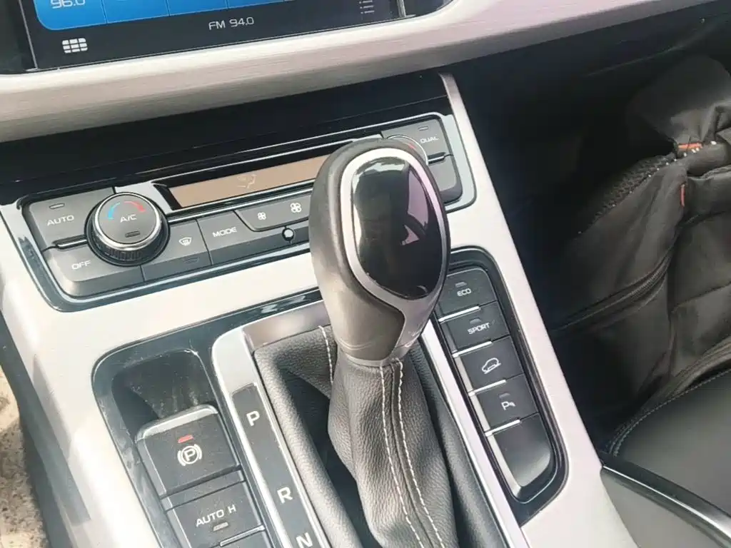 Geely Boyue — миниатюра 14