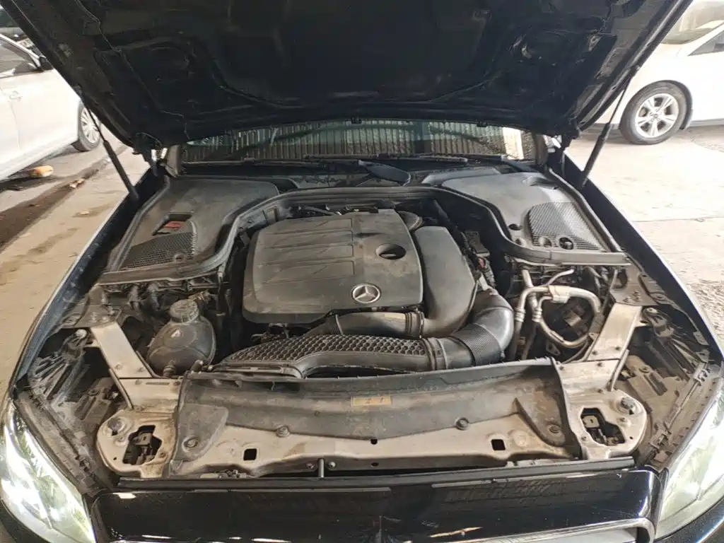 Mercedes-Benz E-Class — миниатюра 20