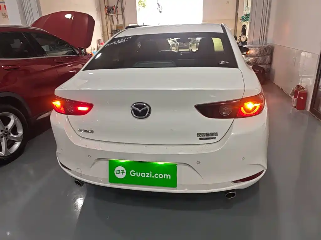 Mazda 3 Axela — миниатюра 6