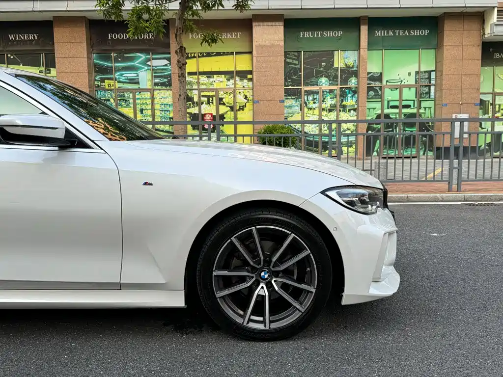 BMW 3 Series — миниатюра 6