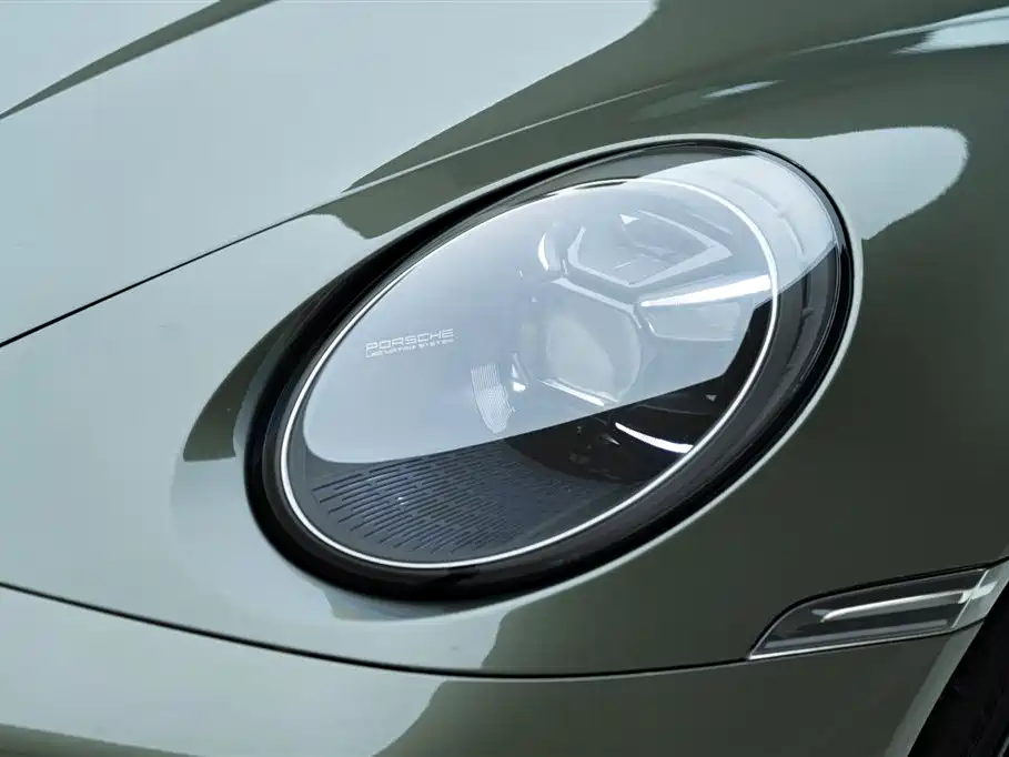 Porsche 911 2022 Turbo S 3.7T