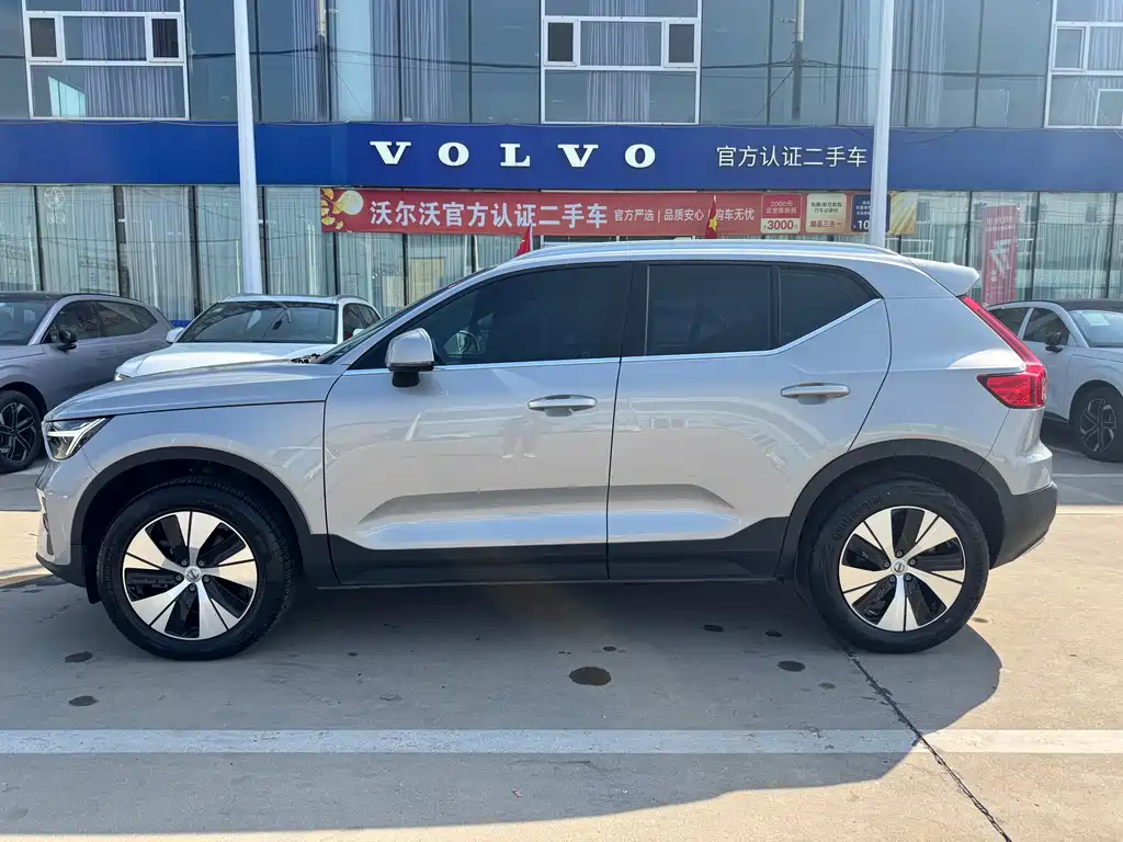 Volvo XC40 — миниатюра 10