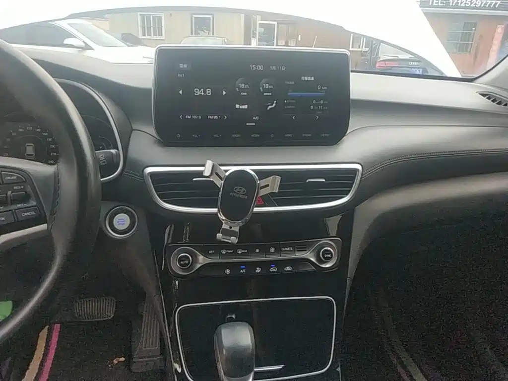 Hyundai Tucson — миниатюра 13