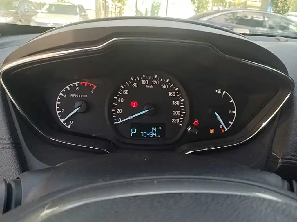Ford Escort — миниатюра 16