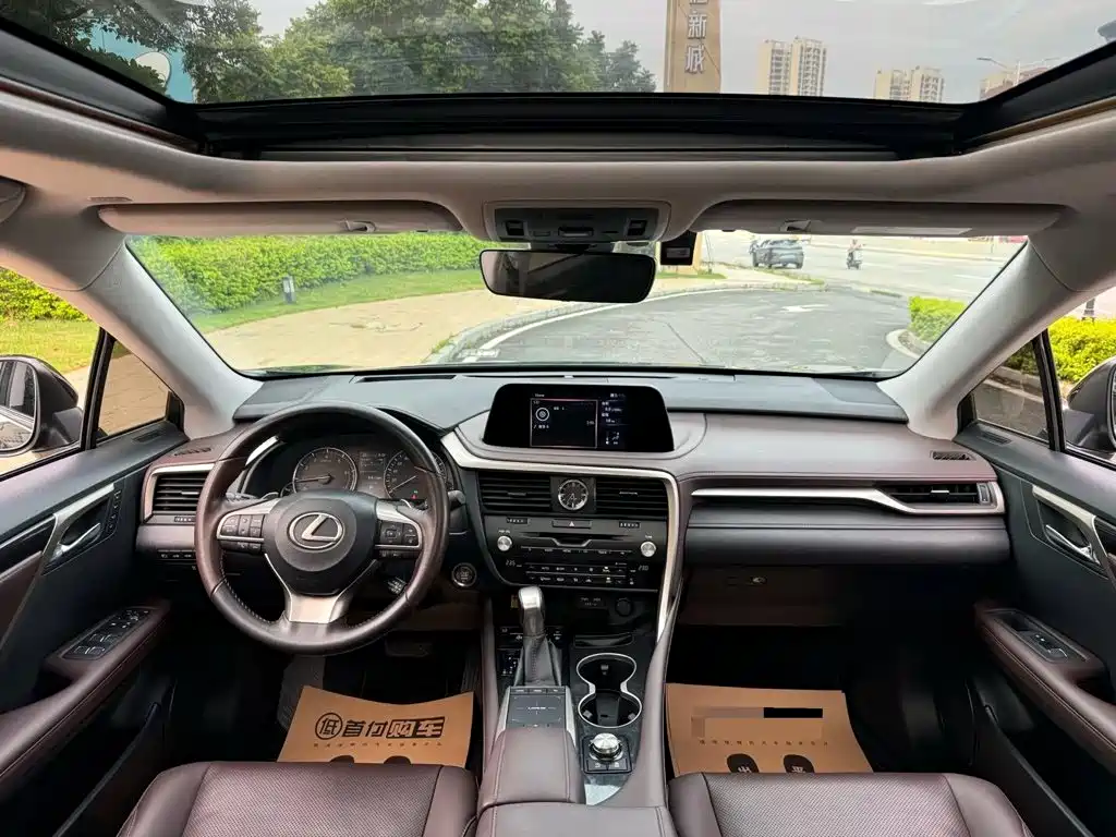 Lexus RX — миниатюра 9