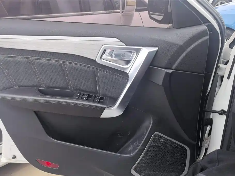 GEELY AUTOMOBILE VISION X6