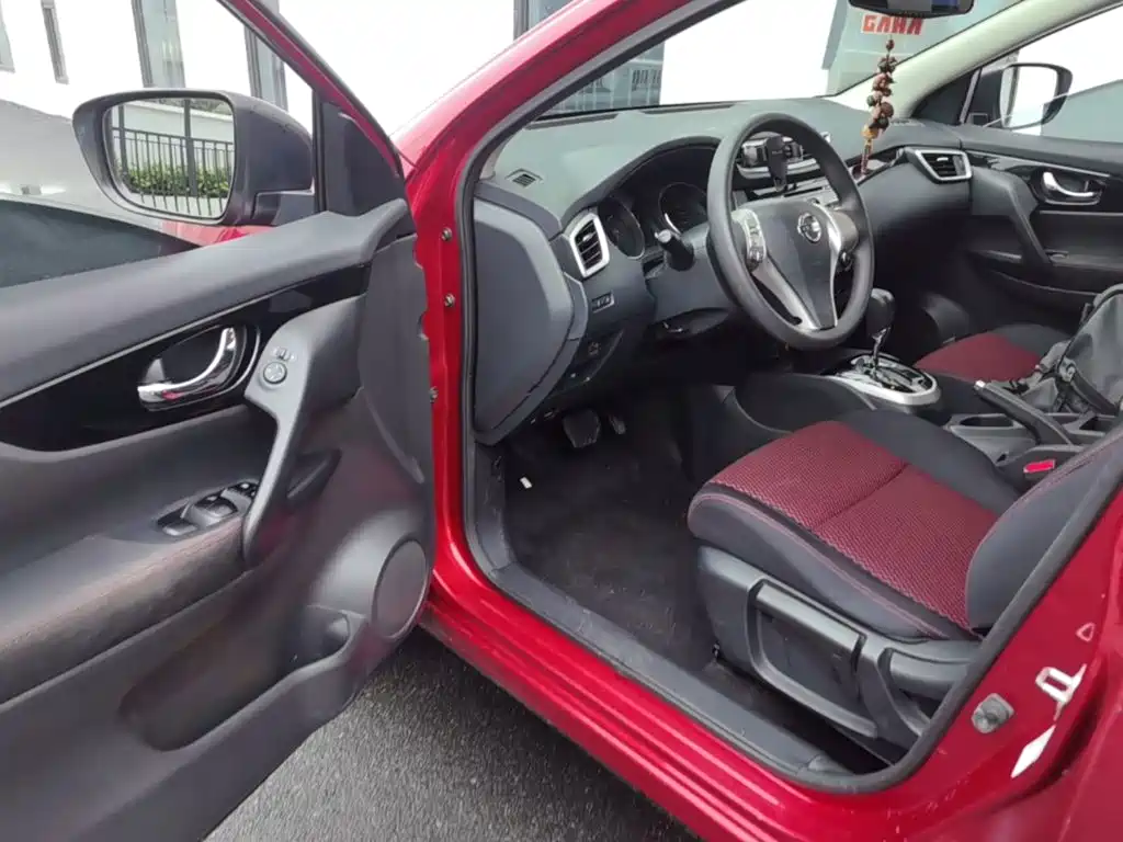 Nissan Qashqai — миниатюра 21