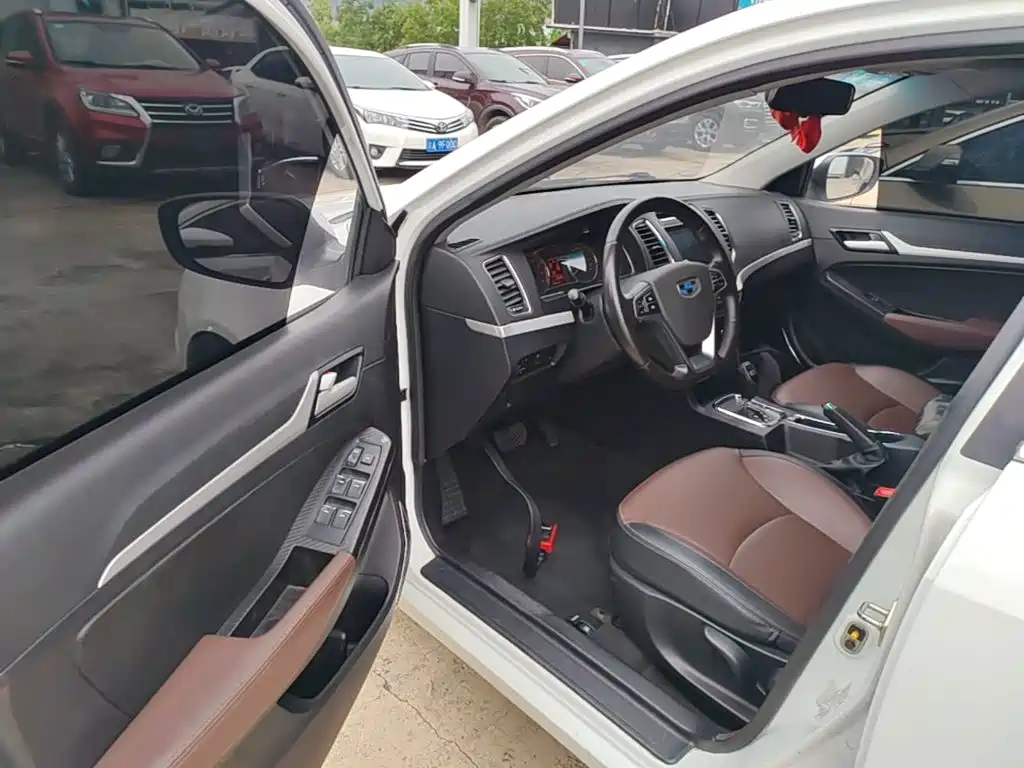 Geely Vision — миниатюра 16