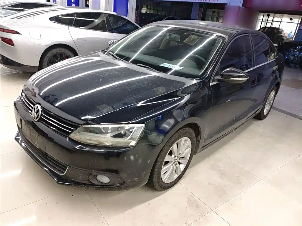 Volkswagen Sagitar 2014