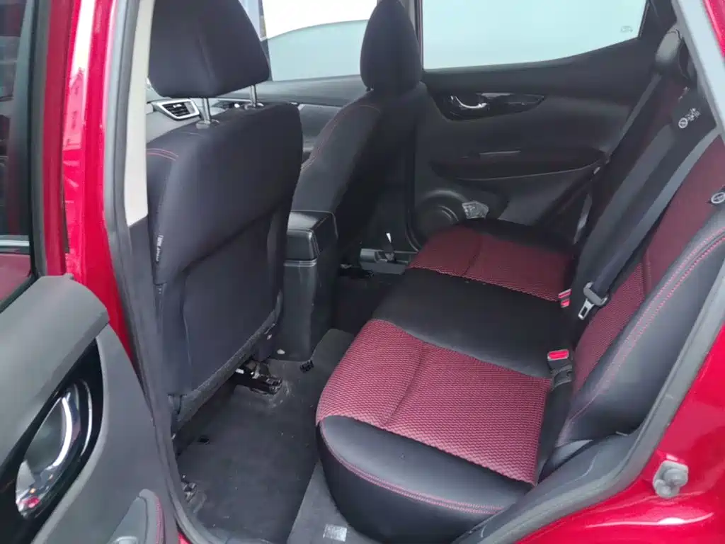 Nissan Qashqai — миниатюра 22