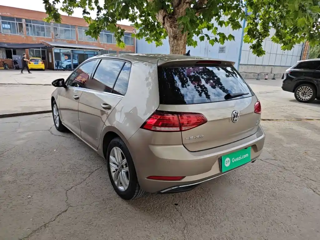 Volkswagen Golf — миниатюра 5