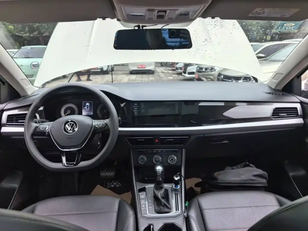 Volkswagen Lavida — миниатюра 10