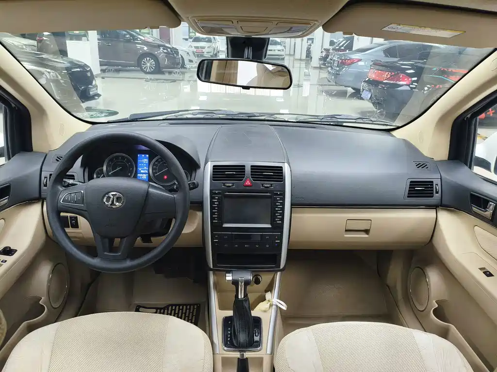 BAIC E-Series — миниатюра 8