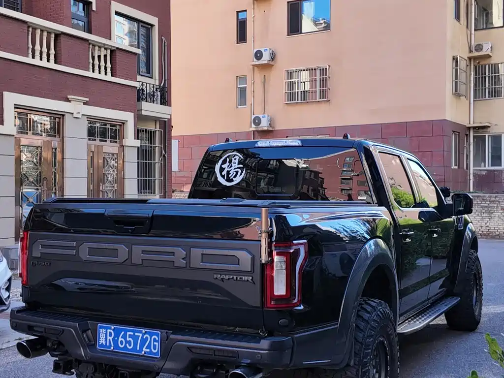Ford F-150 Raptor — миниатюра 7