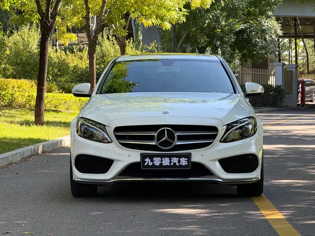 Mercedes-Benz C-Class — миниатюра 3