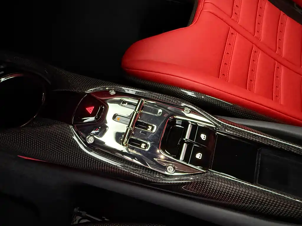 Ferrari 296 — миниатюра 13
