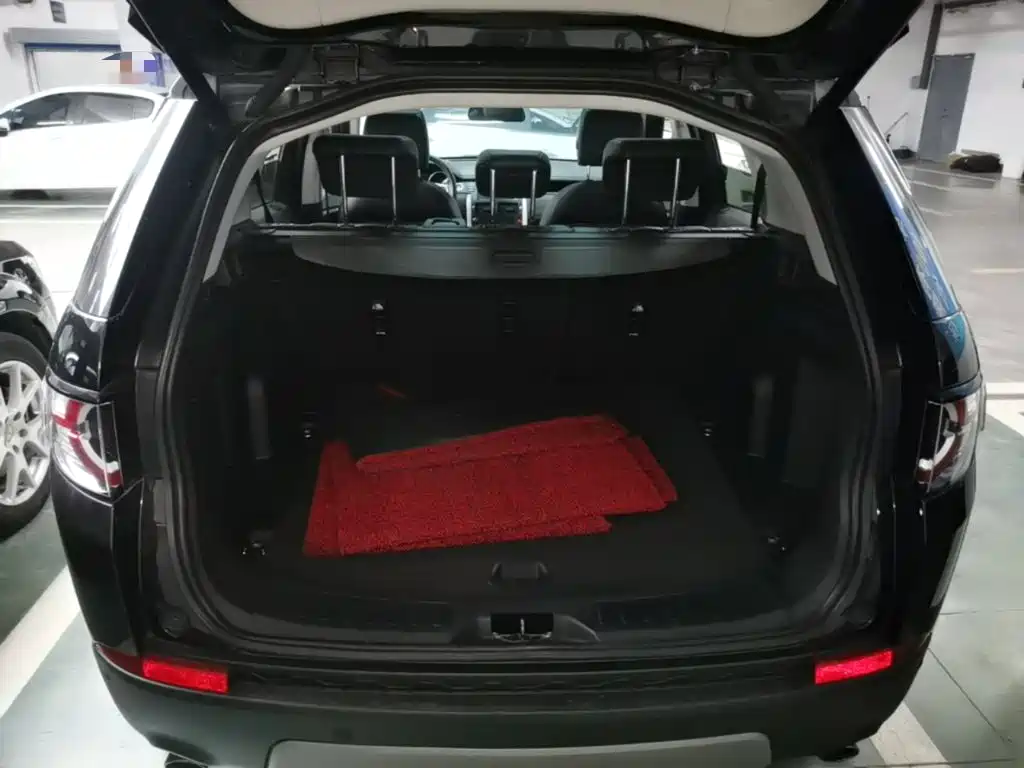 Land Rover Discovery Sport — миниатюра 19