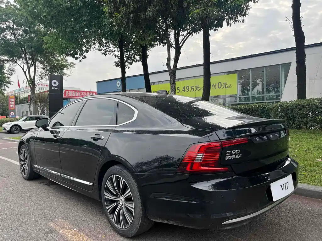 Volvo S90 — миниатюра 7
