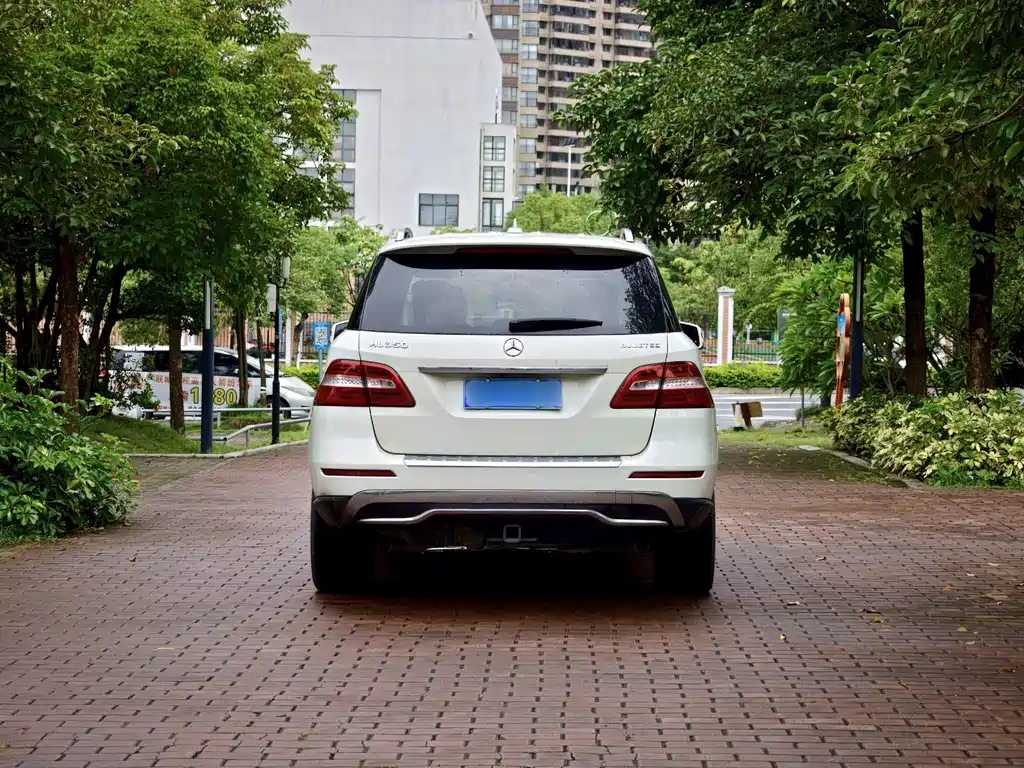 Mercedes-Benz M-Class — миниатюра 9