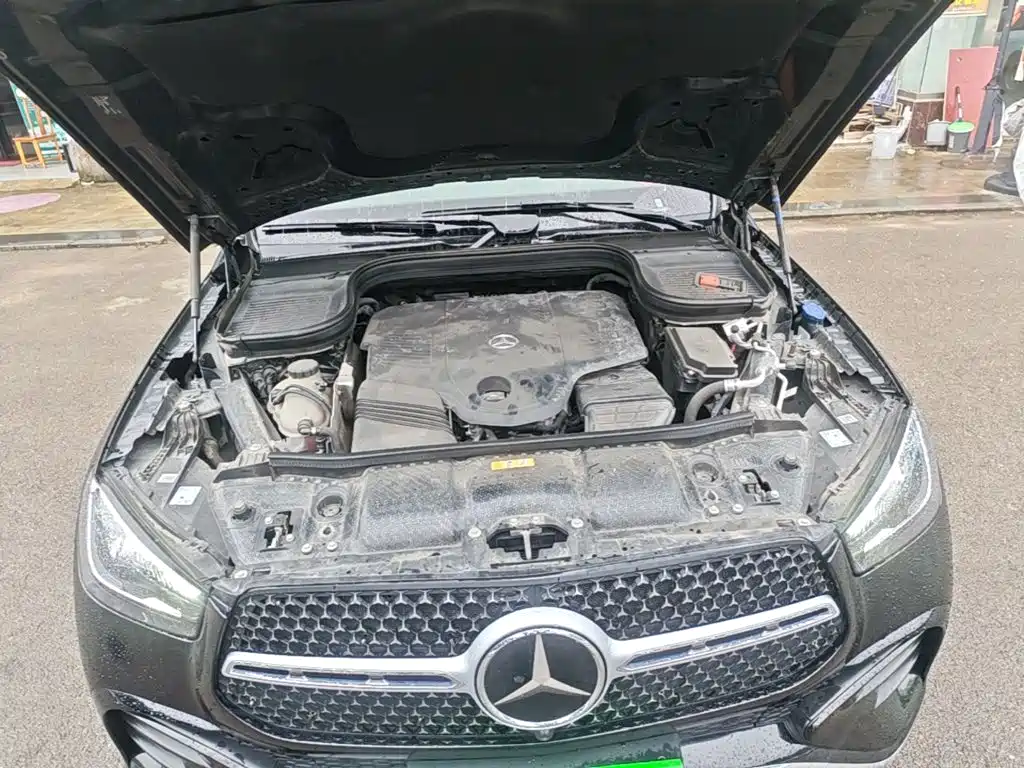 Mercedes-Benz GLE (Import) — миниатюра 20