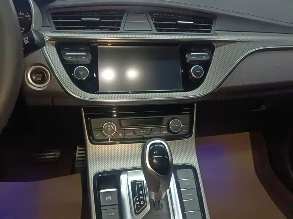 Geely Emgrand GS — миниатюра 13