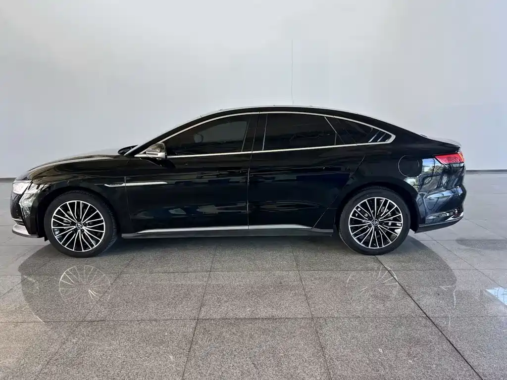BYD Han — миниатюра 2