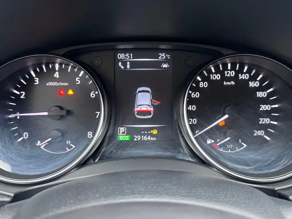 Nissan Qashqai — миниатюра 26