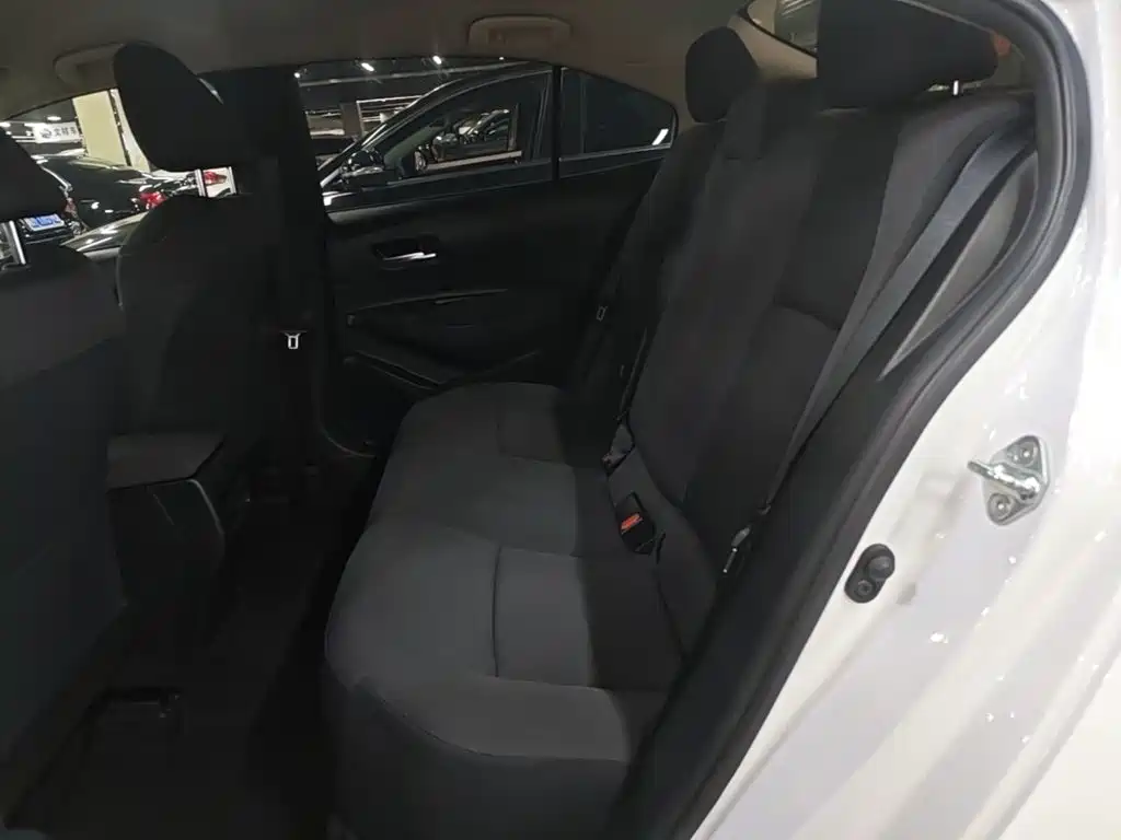 Toyota Corolla — миниатюра 17