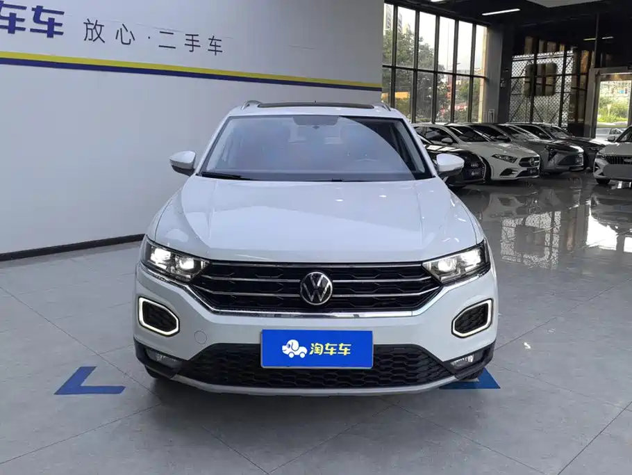 Volkswagen T-Roc — миниатюра 2