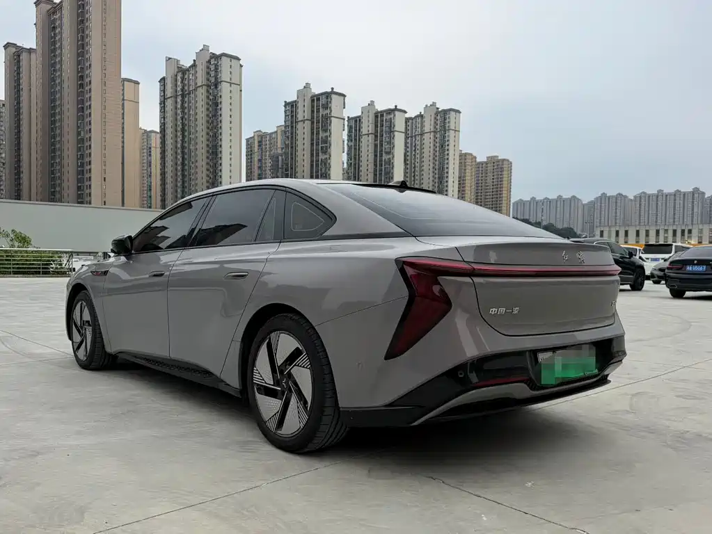 Hongqi Hongqi EH7 — миниатюра 9
