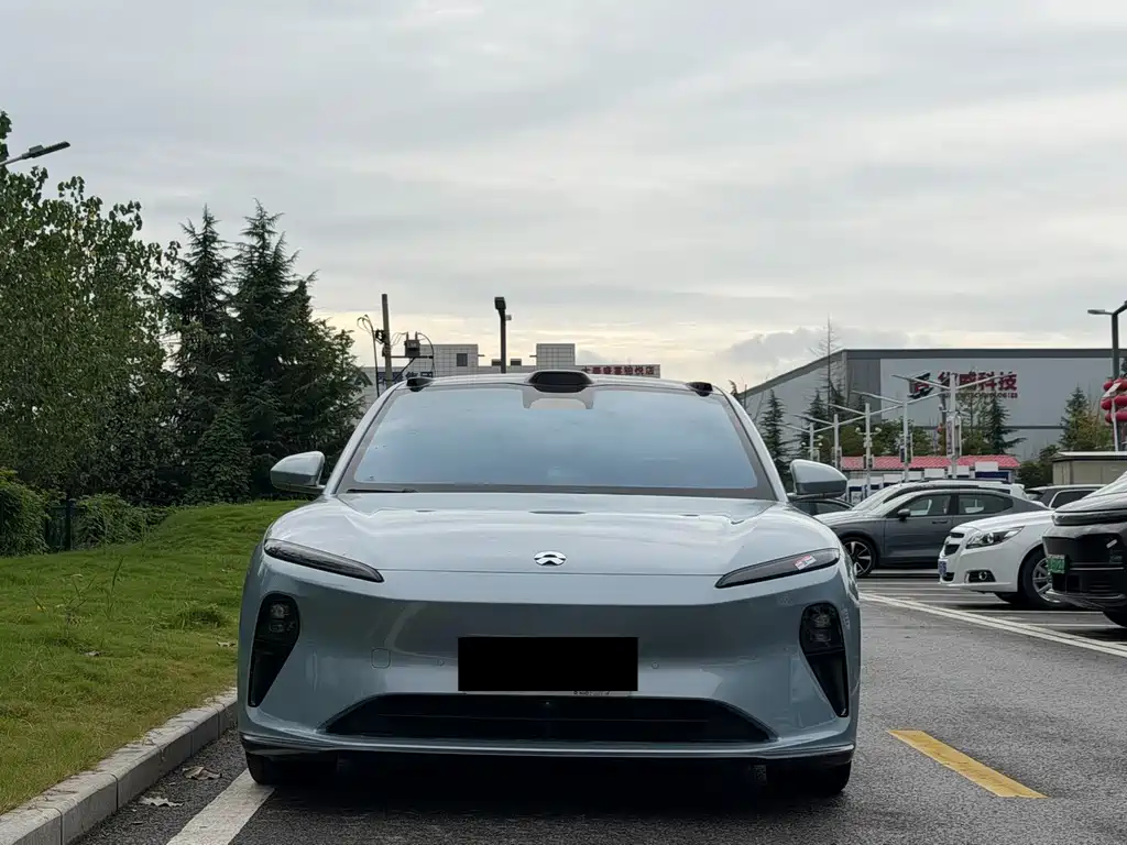 NIO ET5 — миниатюра 2