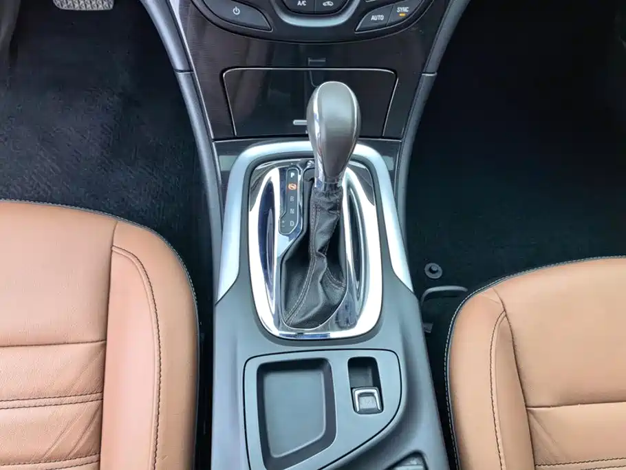 Buick Regal — миниатюра 16