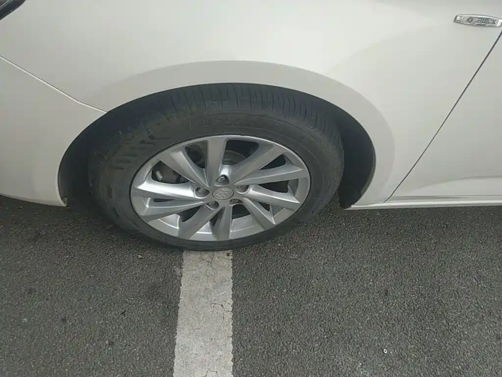 Buick Verano — миниатюра 23