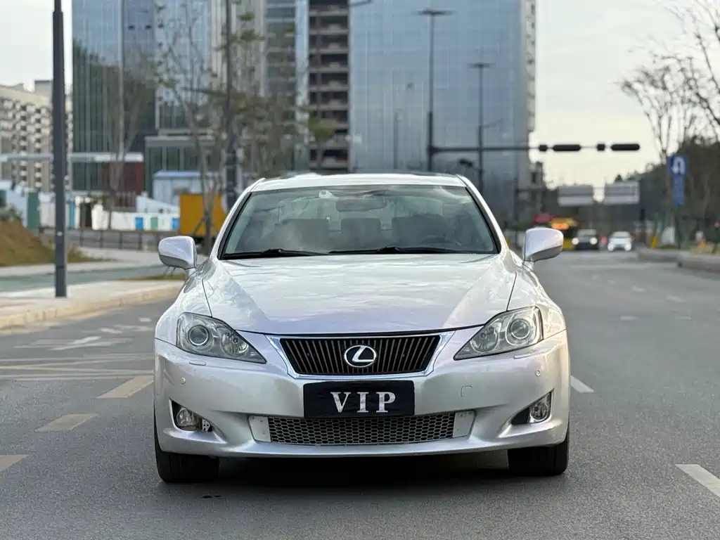 Lexus IS 2007 300