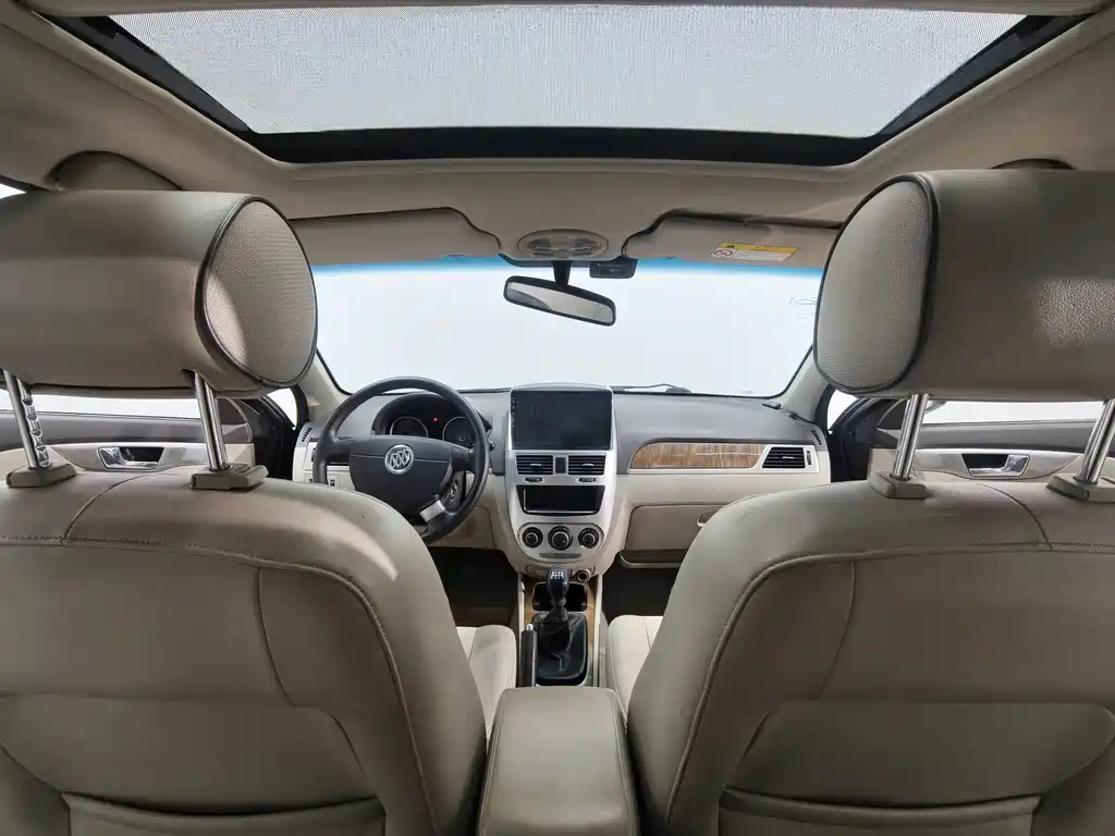 Buick Excelle — миниатюра 10