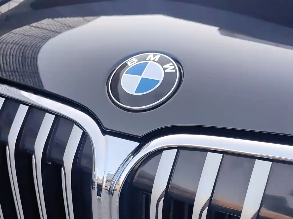 BMW 7 Series 7 2016 740Li Lead