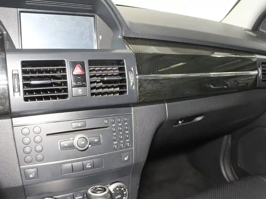 Mercedes-Benz GLK-Class (Import) — миниатюра 12